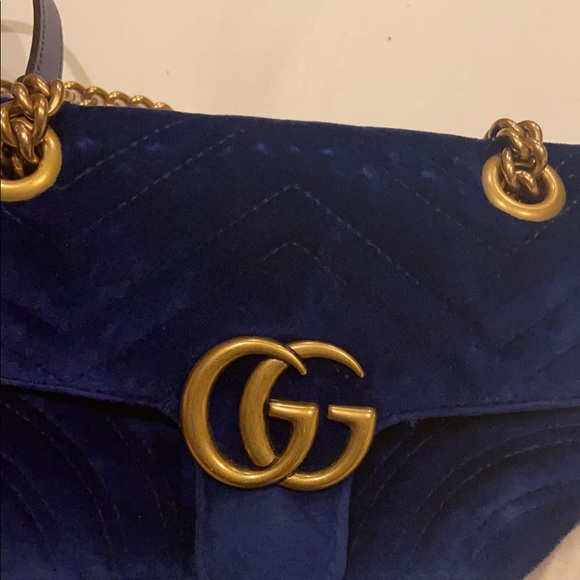 Gucci Small Velvet Matelasse Bag - Picture 13 of 13